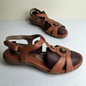 Naturalizer Carlita 11M Brown Huarache T-Strap Sandals Hook And Loop